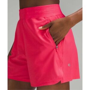 License to train high rise short 4’